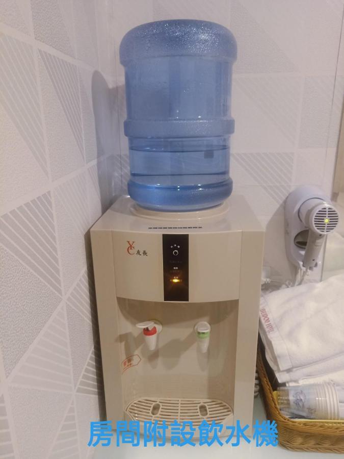 Yung Feng Hotel Csilung Kültér fotó