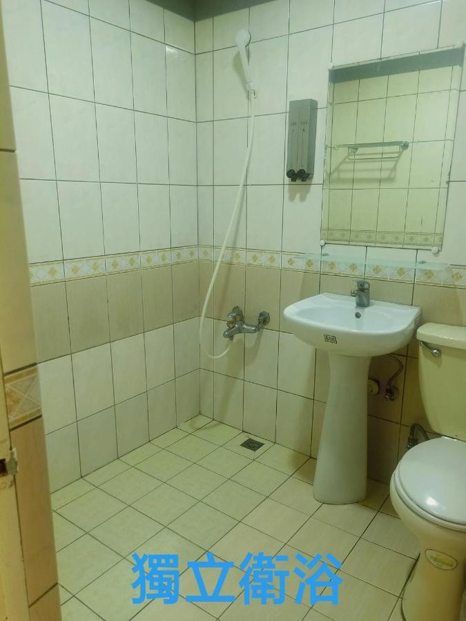 Yung Feng Hotel Csilung Kültér fotó