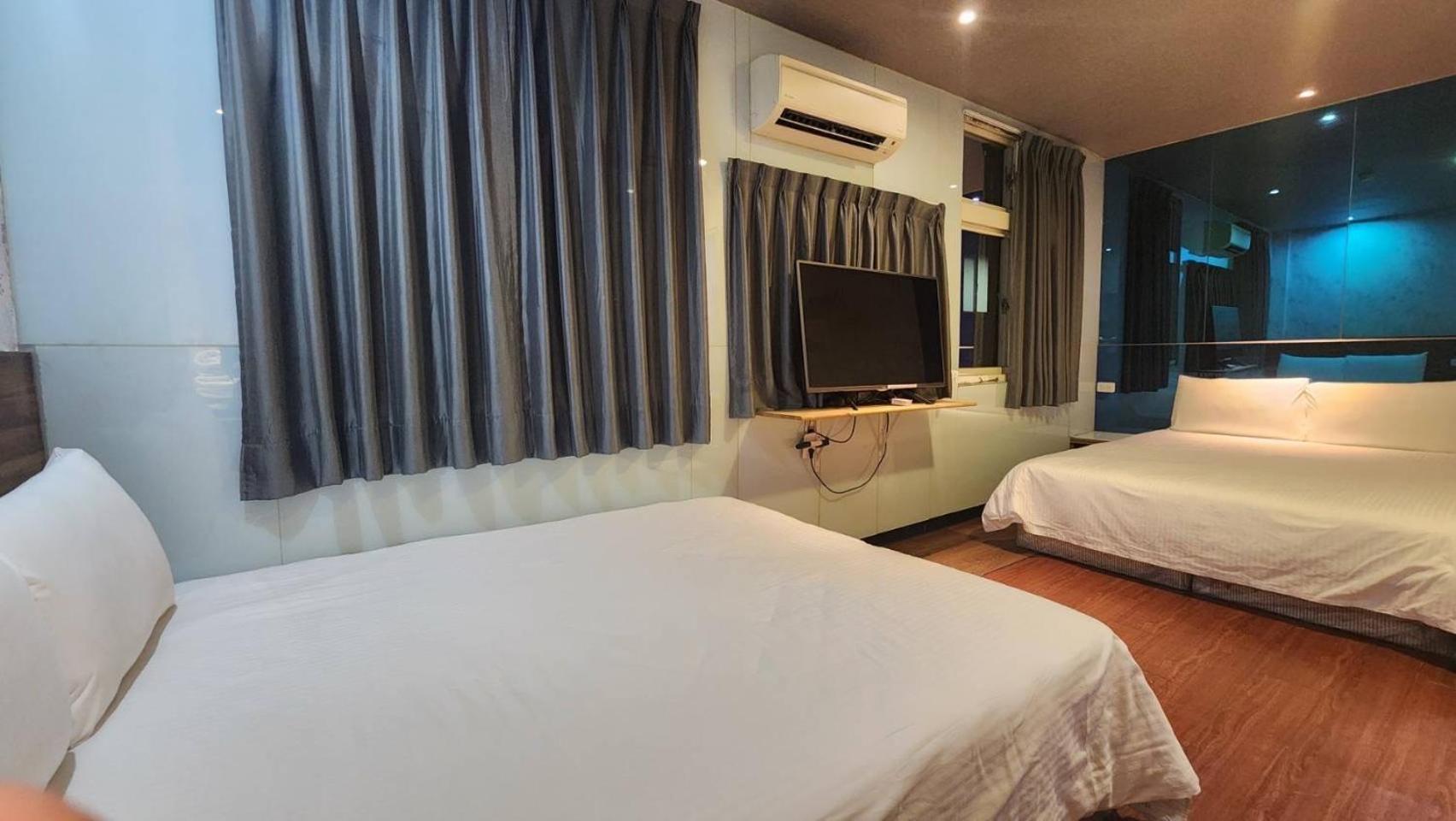 Yung Feng Hotel Csilung Kültér fotó